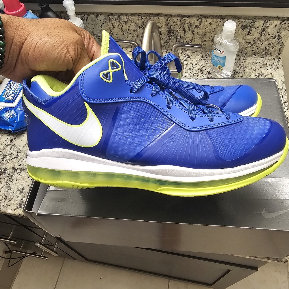 Nike Lebron 8 viii low v2 Sprite